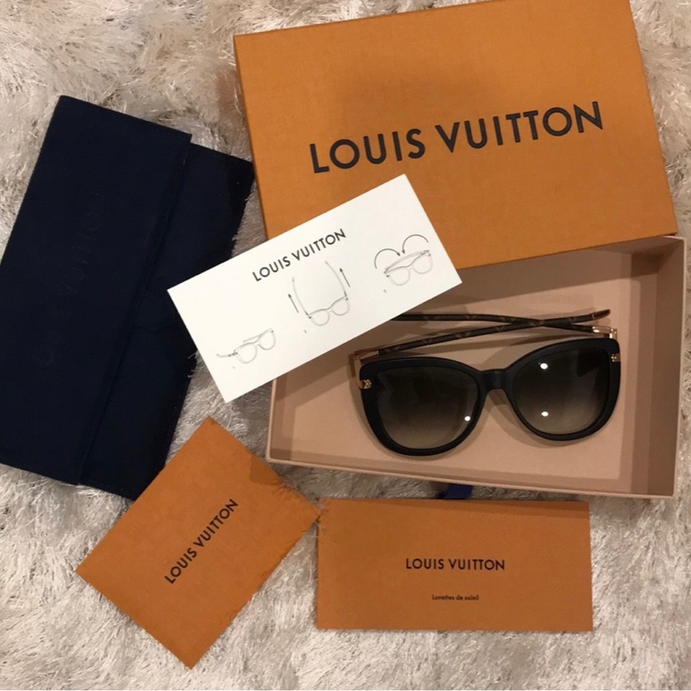 Authentic Louis Vuitton Charlotte Sunglasses